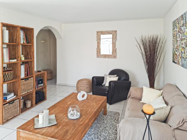 Magnifique villa avec piscine et extérieur d'exception à Maraussan