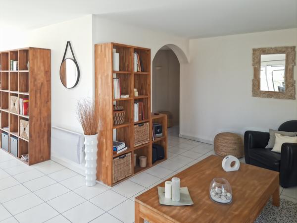 Magnifique villa avec piscine et extérieur d'exception à Maraussan