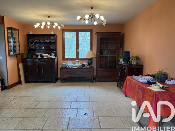 Maison à vendre 7 pièces 165 m² Saint-Hilaire-les-Andrésis