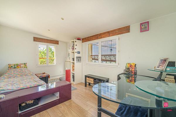 Maison  5 pièce(s) 124 m2 avec piscine