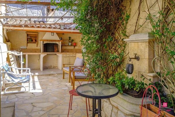 Maison  5 pièce(s) 124 m2 avec piscine