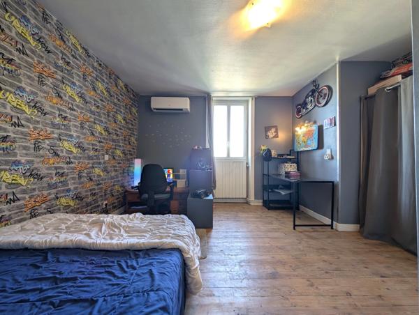 Villerest — Maison 277 m² 5 ch, piscine, sans vis-à-vis