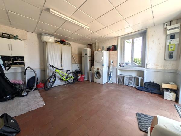 Villerest — Maison 277 m² 5 ch, piscine, sans vis-à-vis