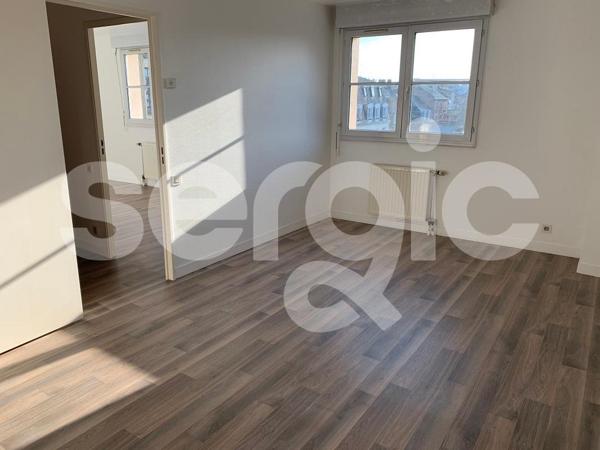 Location 4 Pieces 85 80000 Amiens 25 0818 03 0063