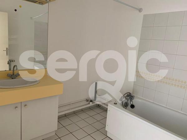 Location 4 Pieces 85 80000 Amiens 25 0818 03 0063
