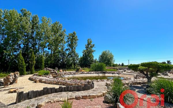 Maison à vendre    6 pièces •  Givardon