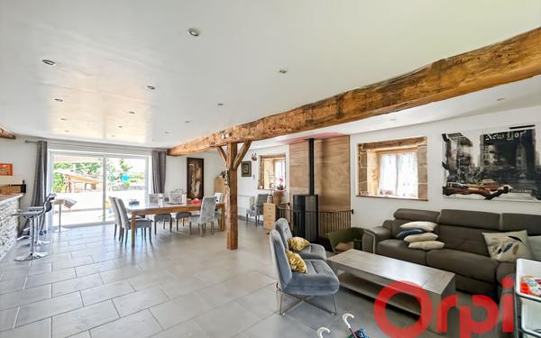 Maison à vendre    6 pièces •  Givardon