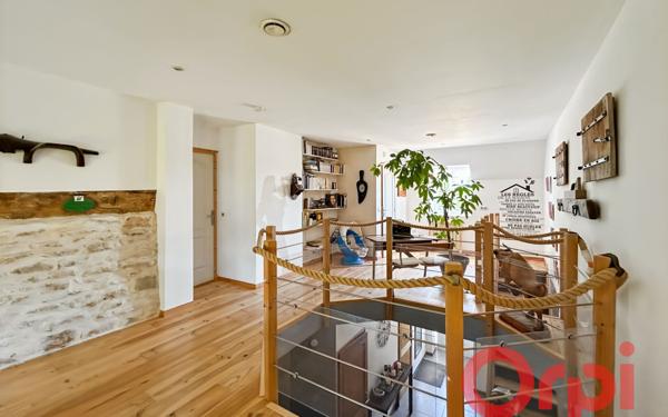 Maison à vendre    6 pièces •  Givardon