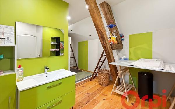 Maison à vendre    6 pièces •  Givardon