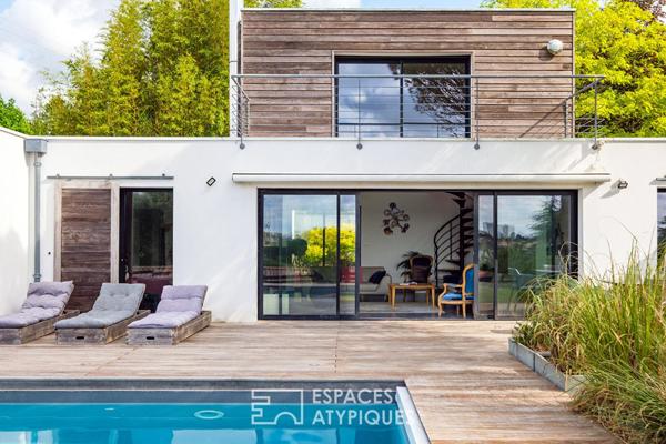 Villa contemporaine avec vue