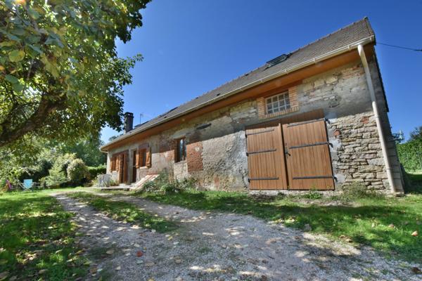 Maison ancienne 4 pièces avec terrain arboré de 1907 m² – secteur Nuits-Saint-Georges