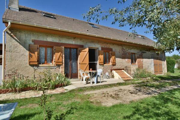 Maison ancienne 4 pièces avec terrain arboré de 1907 m² – secteur Nuits-Saint-Georges