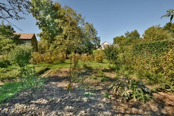 Maison ancienne 4 pièces avec terrain arboré de 1907 m² – secteur Nuits-Saint-Georges