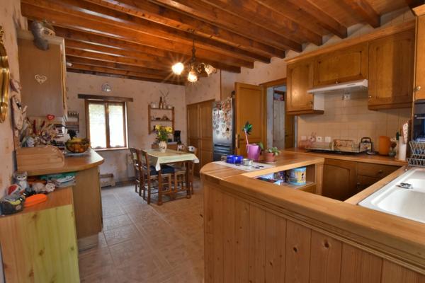Maison ancienne 4 pièces avec terrain arboré de 1907 m² – secteur Nuits-Saint-Georges