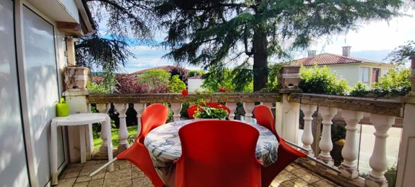 Maison lumineuse avec jardin aménagé