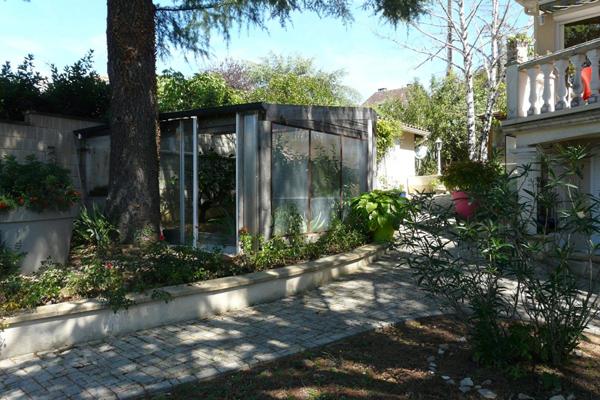 Maison lumineuse avec jardin aménagé