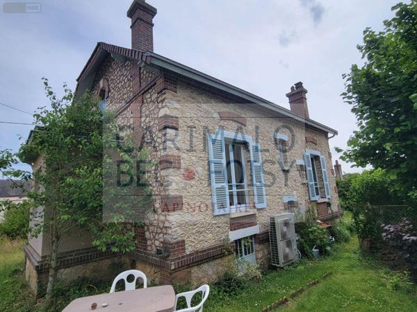 Maison à vendre à Vald'Yerre dans l'Eure-et-Loir (28290), ref : JS/920