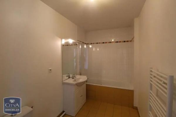 Appartement à louer 1 pièce 28.8m² Chartres (28000)