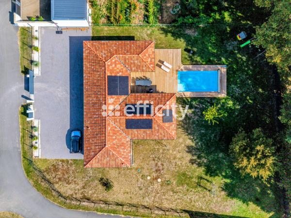 Maison
         6 pièces
        - 130 m² Bien prestige 555 450 €*