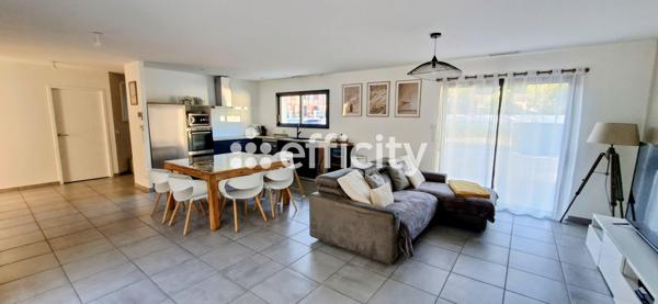 Maison
         6 pièces
        - 130 m² Bien prestige 555 450 €*