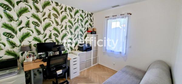 Maison
         6 pièces
        - 130 m² Bien prestige 555 450 €*
