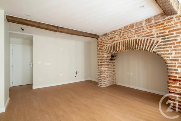 Appartement F1 à vendre  1 pièce - 28 m 2   ALBI  - 81