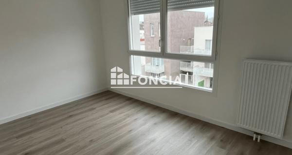 Location Appartement 4 pièces 81.8 m² - Lomme 59160