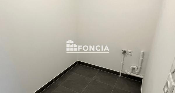 Location Appartement 4 pièces 81.8 m² - Lomme 59160
