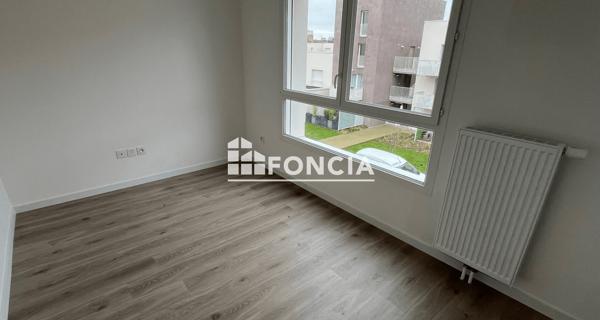 Location Appartement 4 pièces 81.8 m² - Lomme 59160