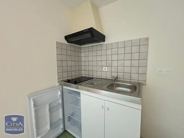 Appartement à louer 1 pièce 29.99m² Uzerche (19140)