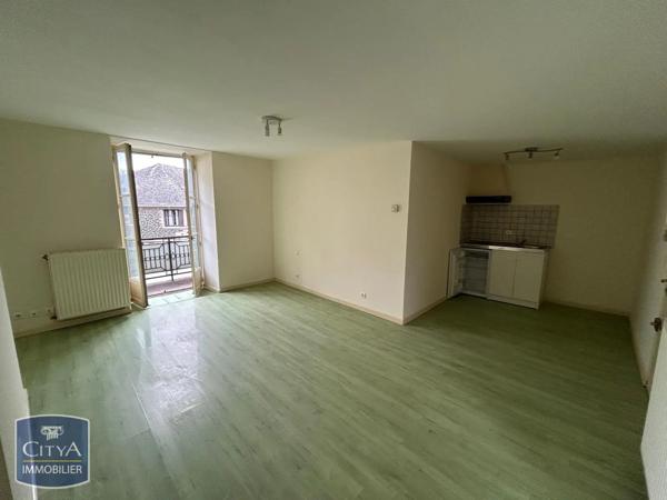 Appartement à louer 1 pièce 29.99m² Uzerche (19140)