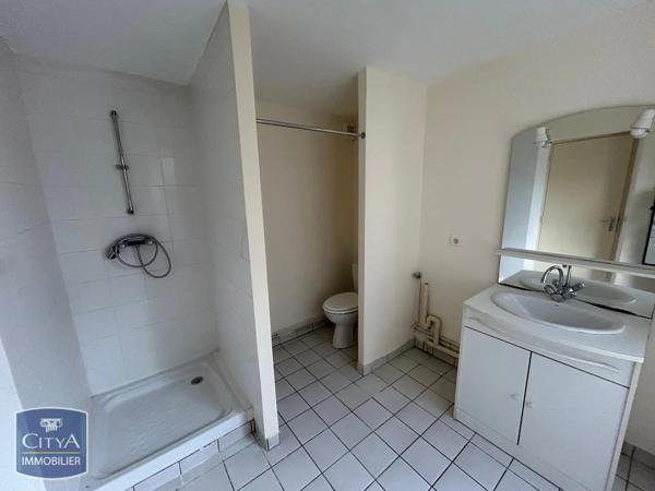 Appartement à louer 1 pièce 29.99m² Uzerche (19140)