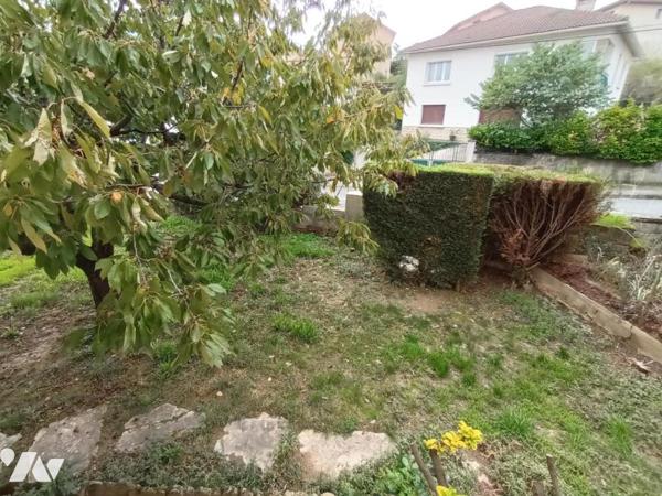 Appartement  avec garage et jardin