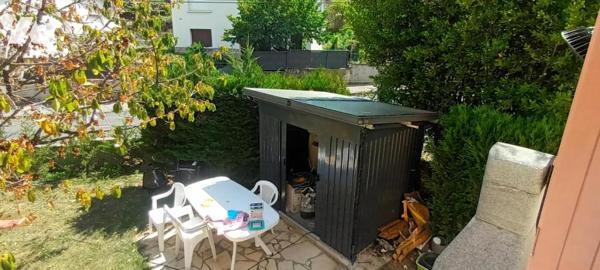Appartement  avec garage et jardin