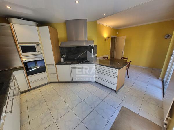 Maison Lens 9 pièce(s) 180 m2