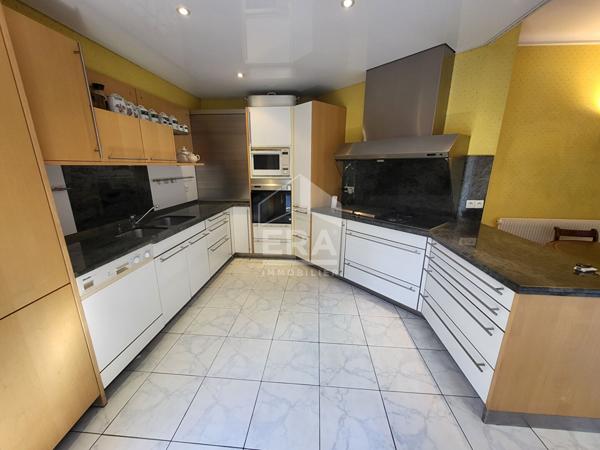 Maison Lens 9 pièce(s) 180 m2