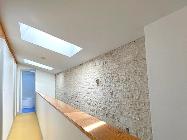 Maison en pierre 98 m2 3 chambres garage plein centre MARSILLY