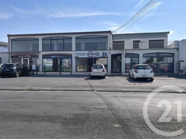Immeuble à vendre  813 m 2   LAVAUR  - 81