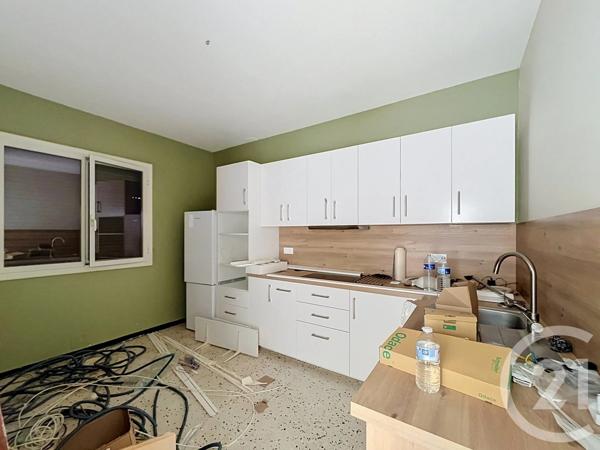 Immeuble à vendre  813 m 2   LAVAUR  - 81
