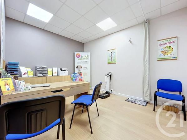 Immeuble à vendre  813 m 2   LAVAUR  - 81