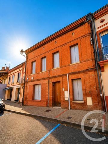 Immeuble à vendre  813 m 2   LAVAUR  - 81
