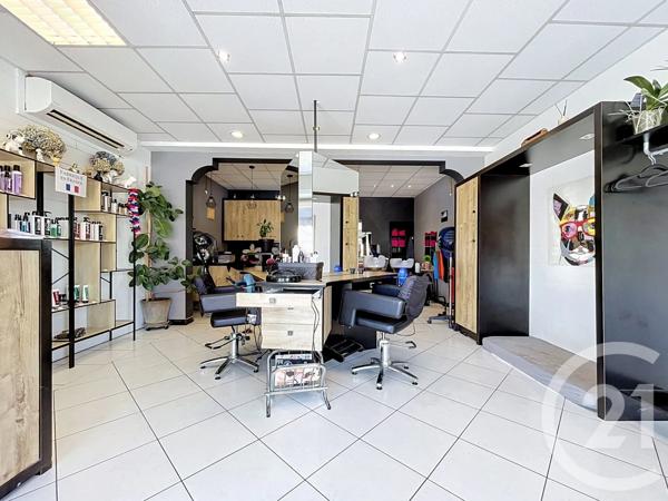 Immeuble à vendre  813 m 2   LAVAUR  - 81