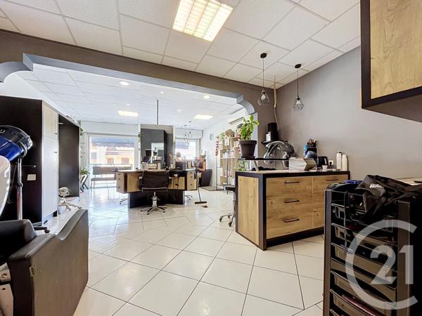 Immeuble à vendre  813 m 2   LAVAUR  - 81