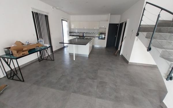 Maison à vendre    5 pièces •  Assas