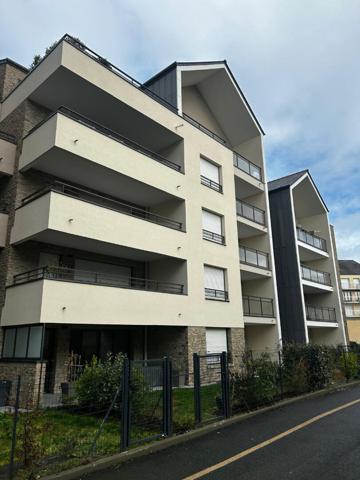 A VENDRE DINARD Saint Enogat Appartement avec double garage et terrasse