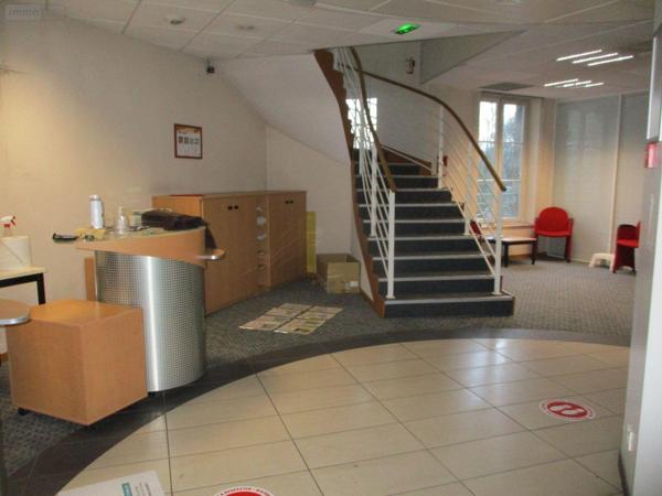 Bureaux à vendre à Fougères en Ille-et-Vilaine (35300), ref : 11737/669