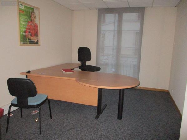 Bureaux à vendre à Fougères en Ille-et-Vilaine (35300), ref : 11737/669