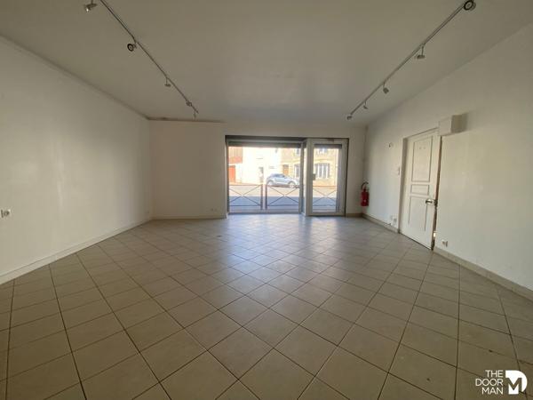 Locaux commerciaux - Loué - 44 m² - PORT-SAINT-PERE | The Door Man