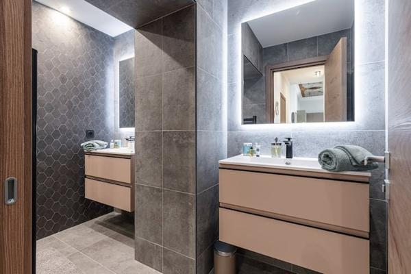 Appartement à NICE (06300)