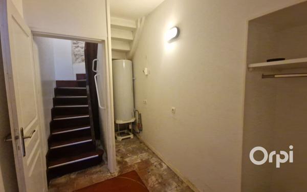 Immeuble à vendre    2 pièces •  Le Gua